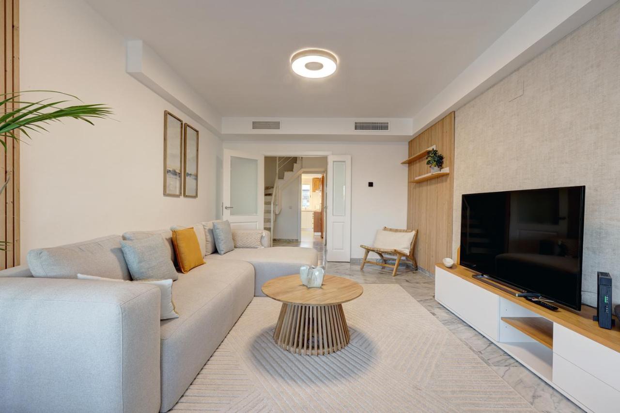 Apartment Bright Nordic Style Penthouse In Beachside *