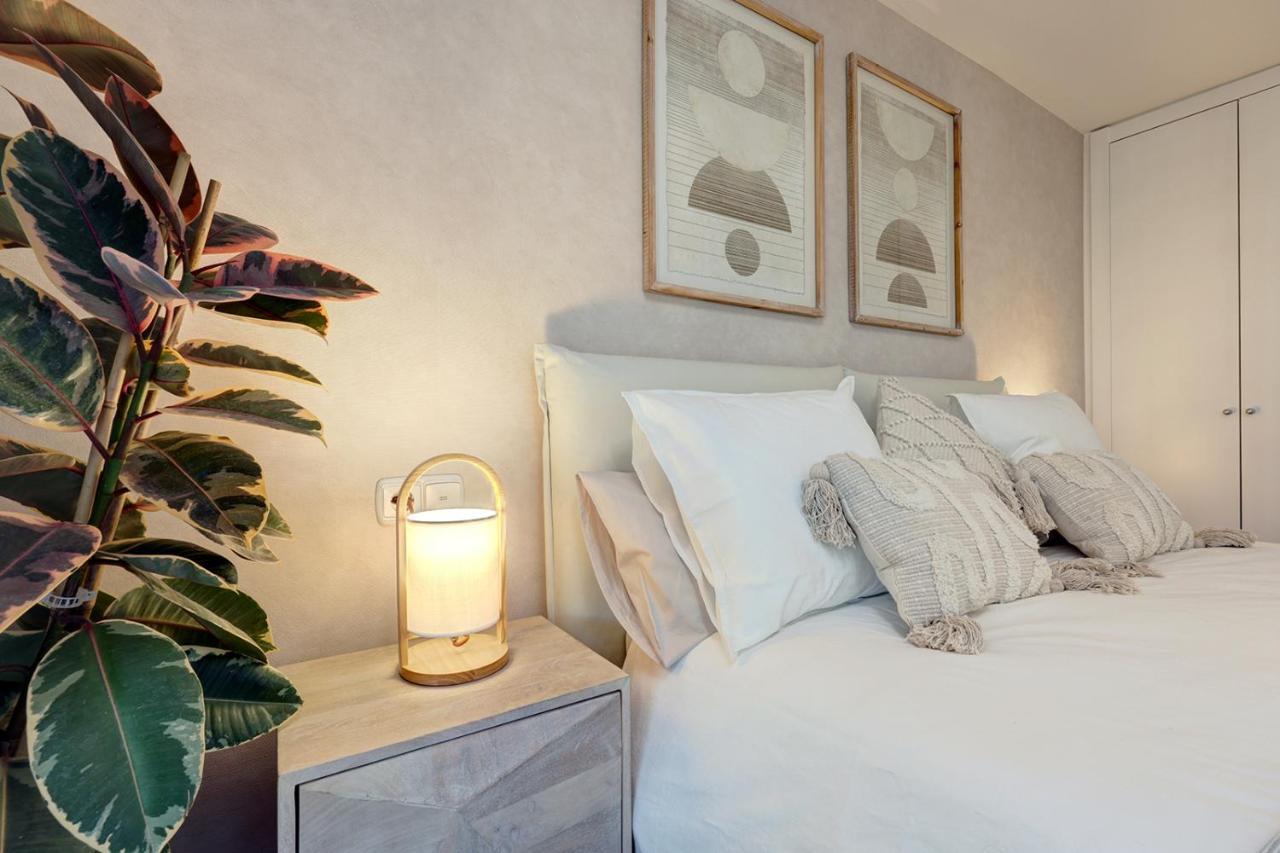 Bright Nordic Style Penthouse In Beachside